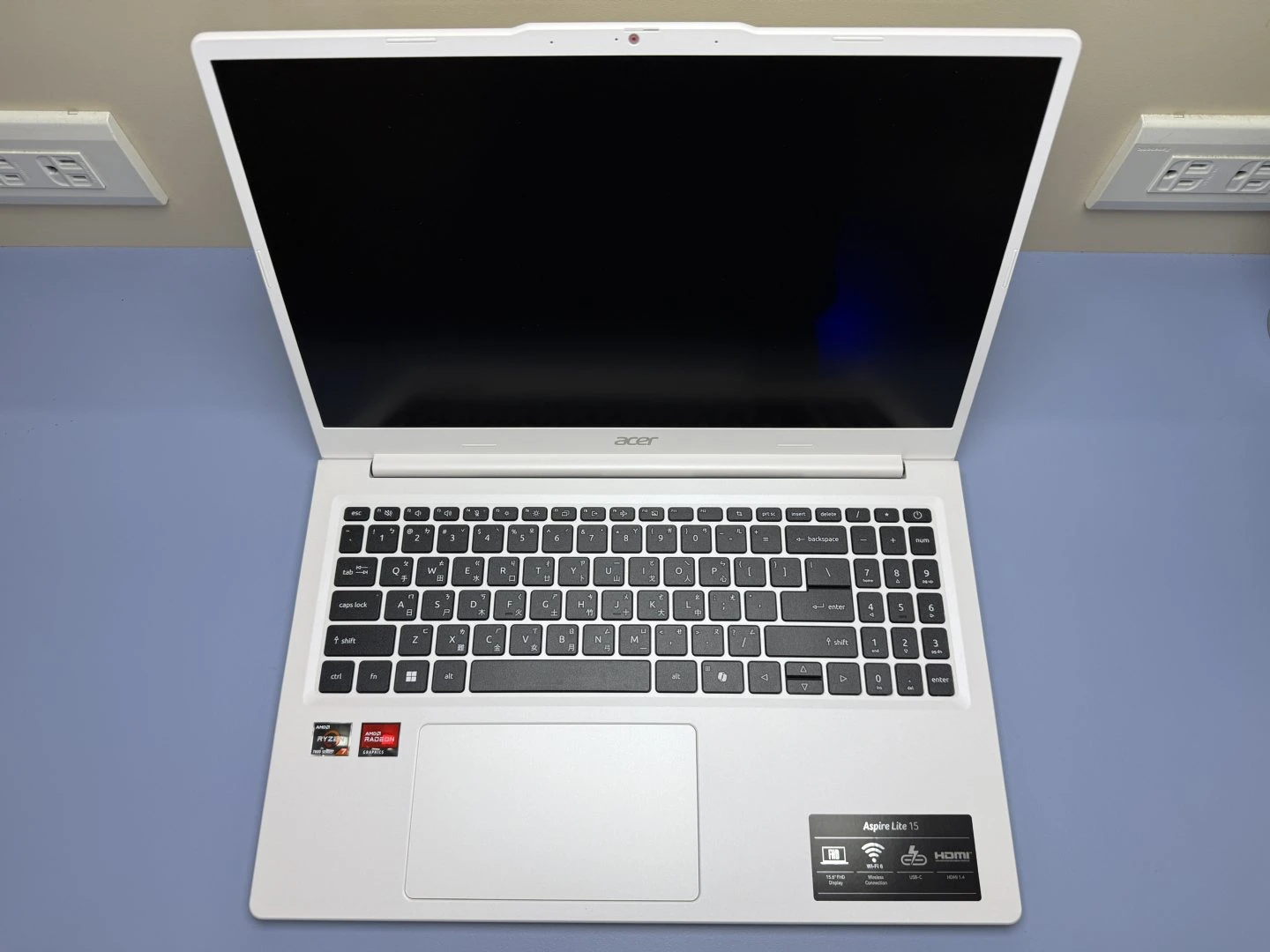 Aspire Lite 15 鍵盤俯視：注音鍵帽、數字鍵區與 Copilot 鍵