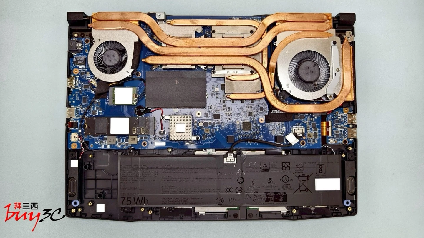 MSI Katana 15 HX 拆機內部：Cooler Boost 5 雙風扇與多根銅管、記憶體、M.2 SSD、75Wh 電池