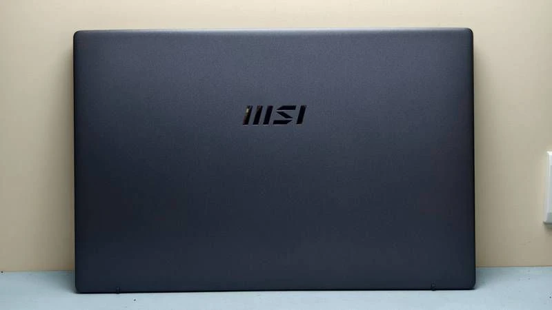 MSI Modern 15 F1MXG-1041TW 開箱