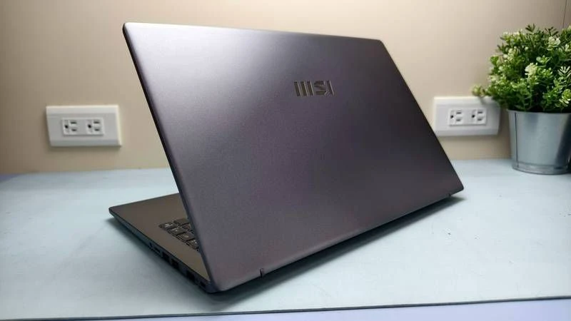 MSI Modern 15 F1MXG-1041TW 開箱