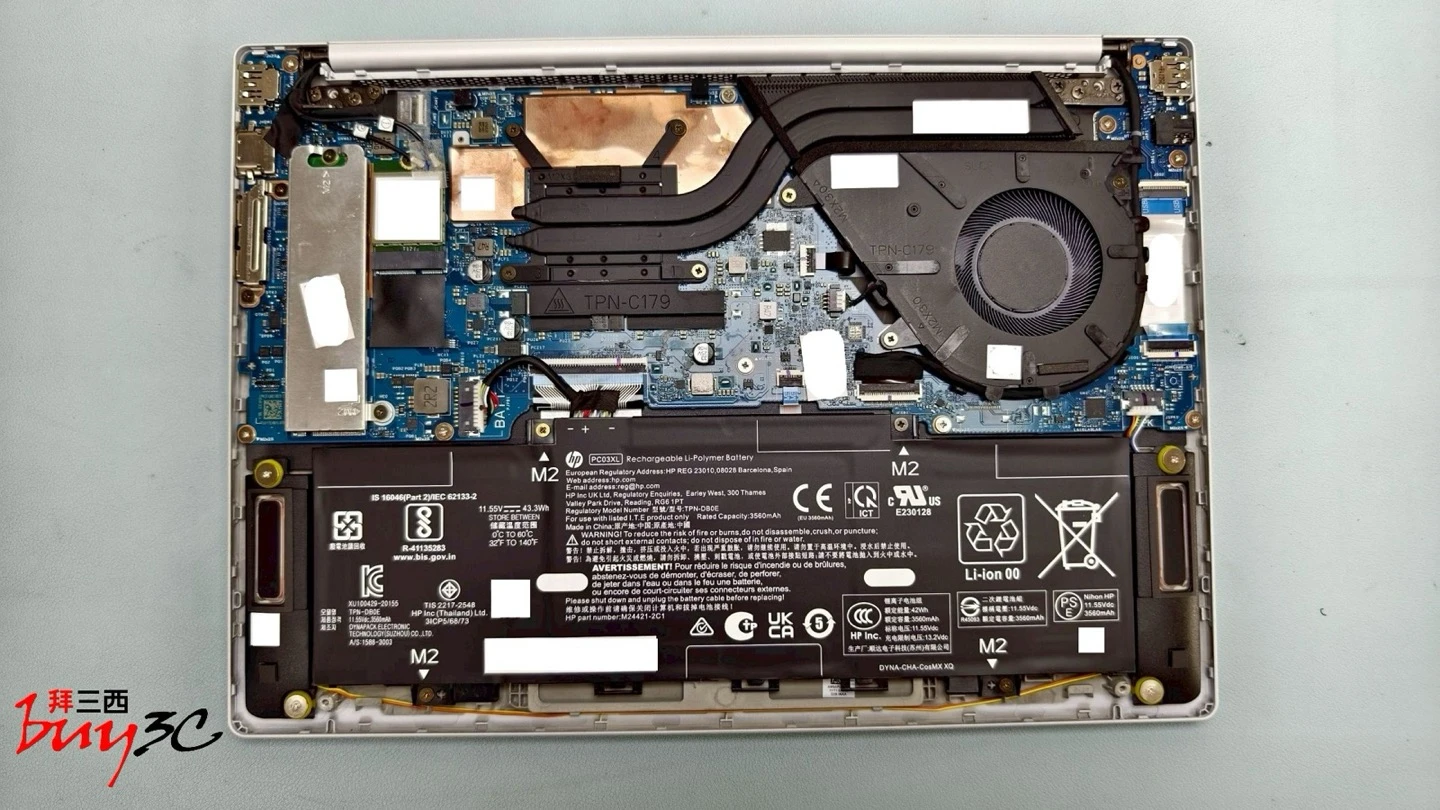 OmniBook 7 Aero 拆機：單風扇散熱、M.2 SSD 與 43Wh 電池