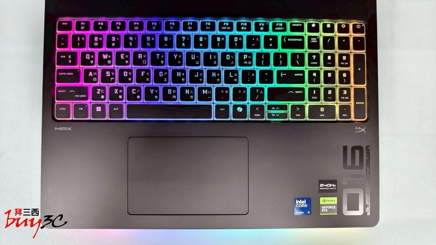 OMEN MAX 16 單鍵 RGB 背光開啟