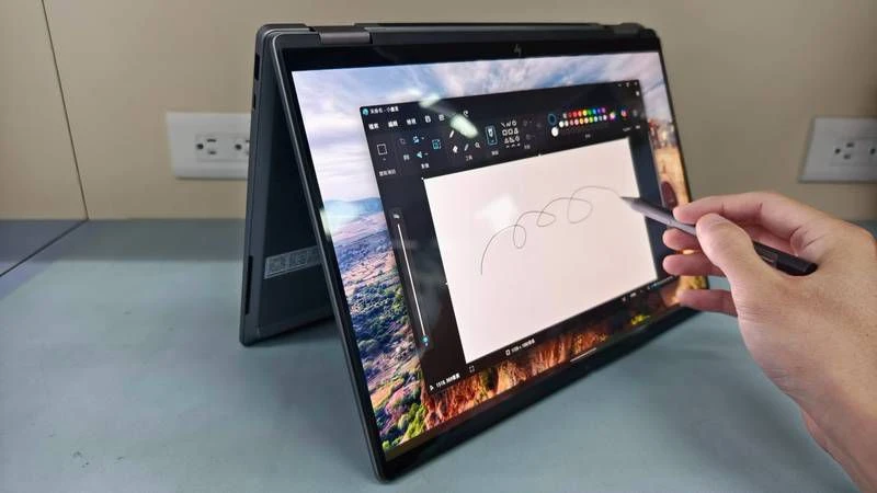 OmniBook X Flip 14 帳篷模式手寫