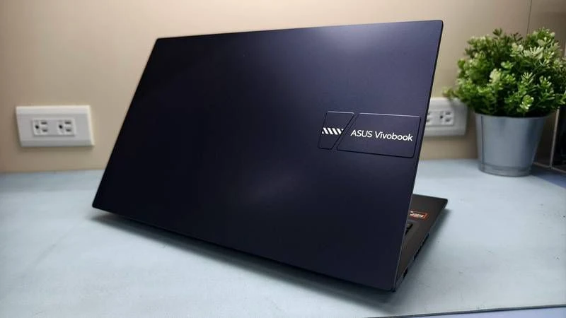 ASUS Vivobook 15 M1502NAQ-0041B150H 開箱
