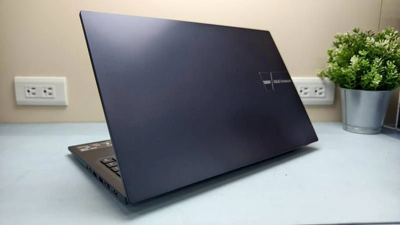 ASUS Vivobook 15 M1502NAQ-0041B150H 開箱