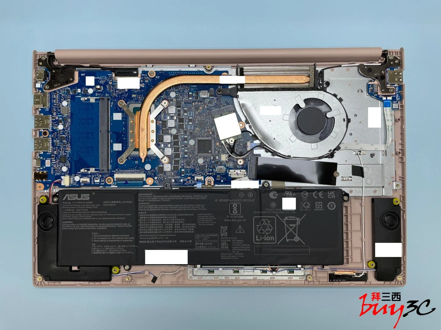 Vivobook 15 X1504VA 拆機內部：單風扇散熱、記憶體插槽、M.2 SSD 與電池
